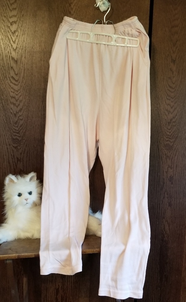 Straits pale pink